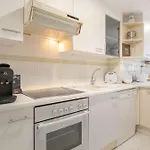 Apartment Sea Views Ll